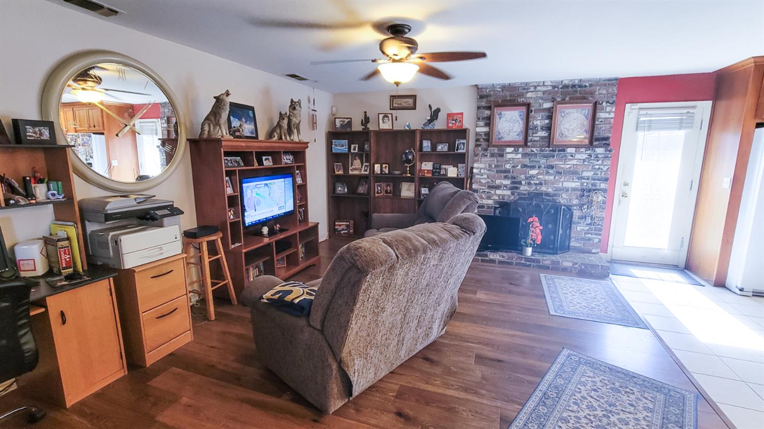 6044 N Gentry Ave, Fresno, CA 93711