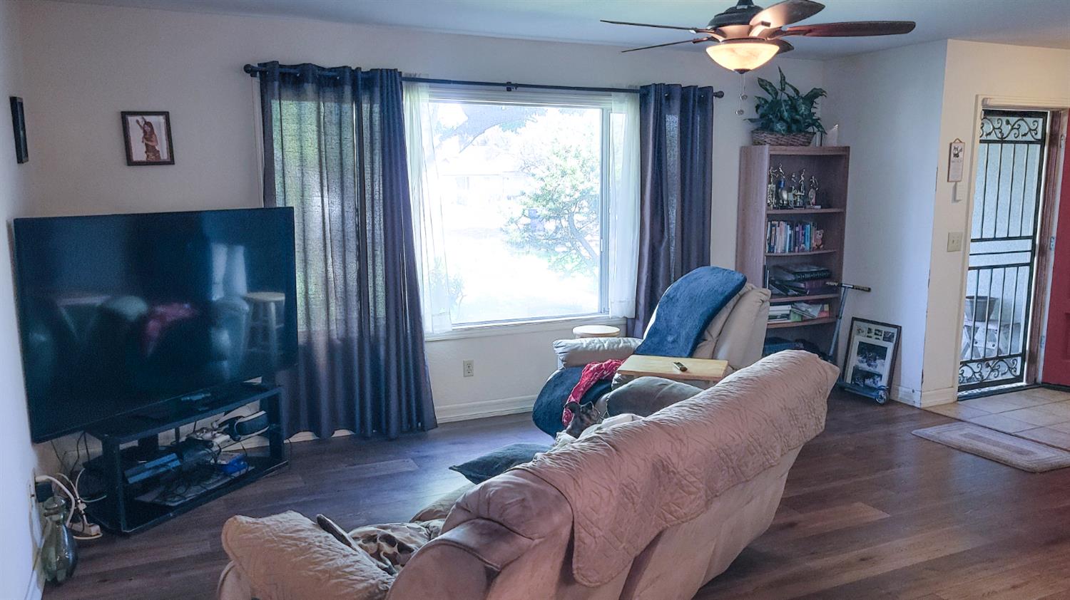 6044 N Gentry Ave, Fresno, CA 93711