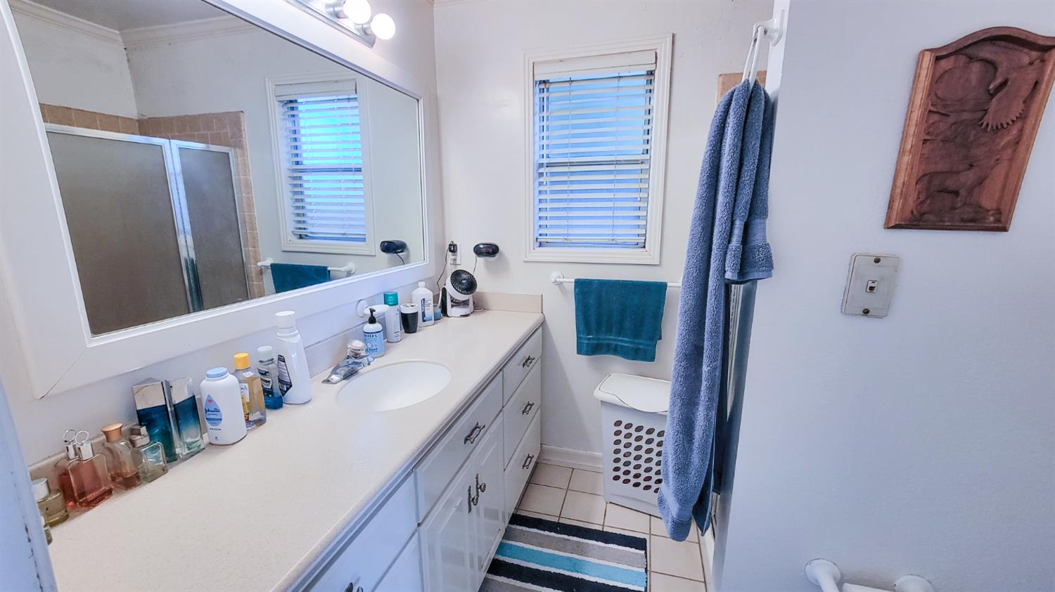 6044 N Gentry Ave, Fresno, CA 93711