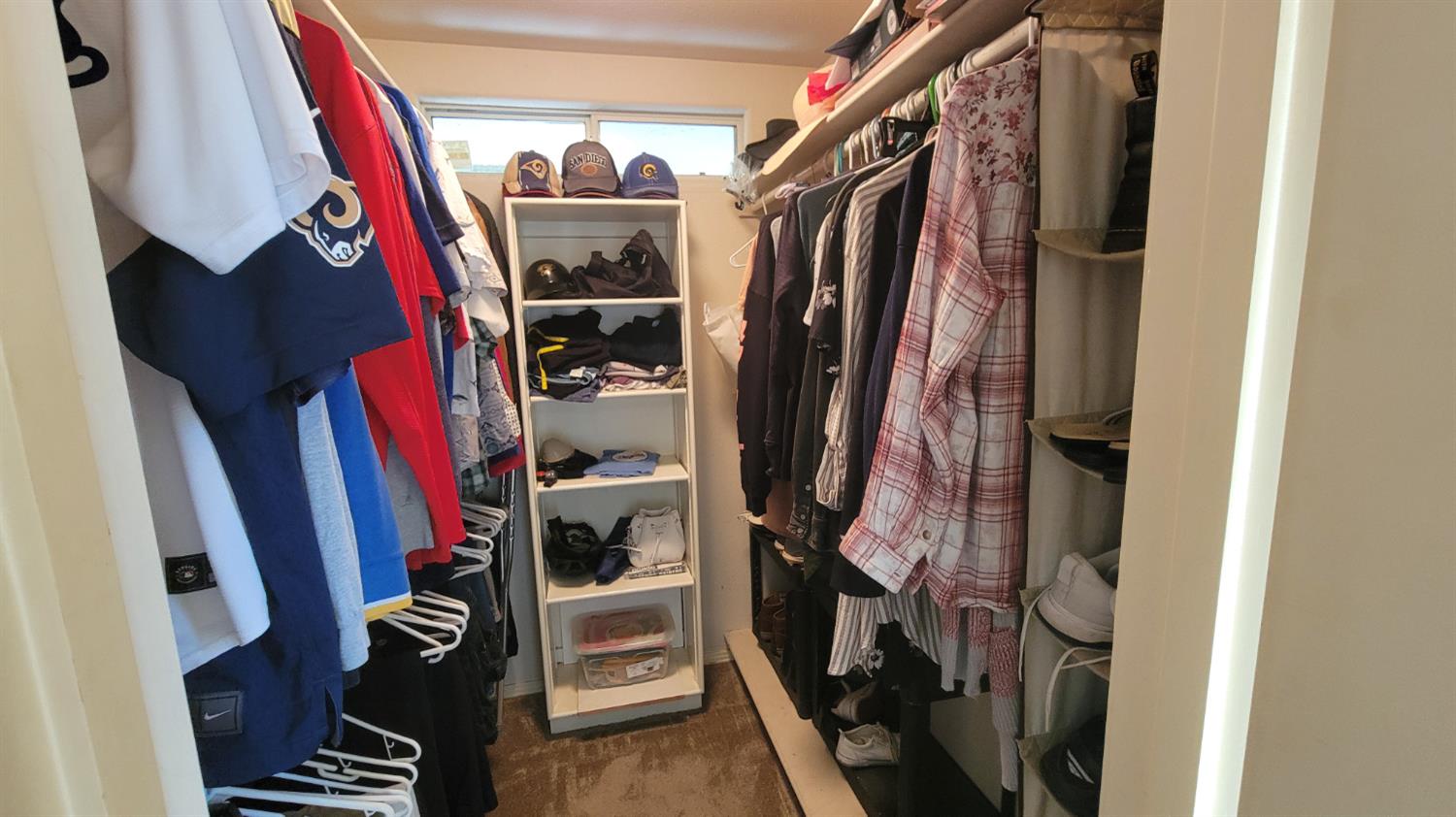 6044 N Gentry Ave, Fresno, CA 93711