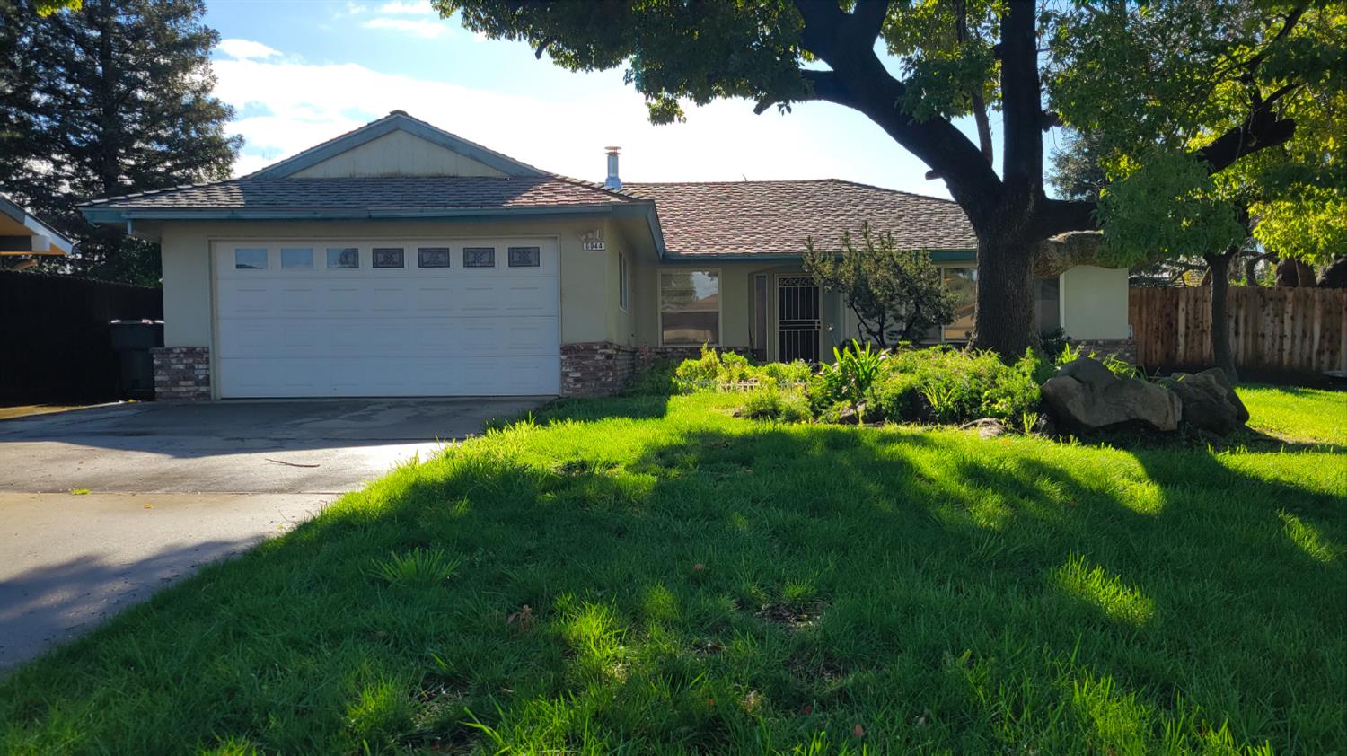 6044 N Gentry Ave, Fresno, CA 93711