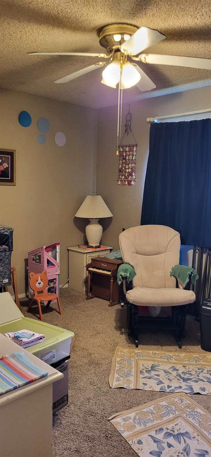 6488 N Kennedy, Fresno, CA 93710