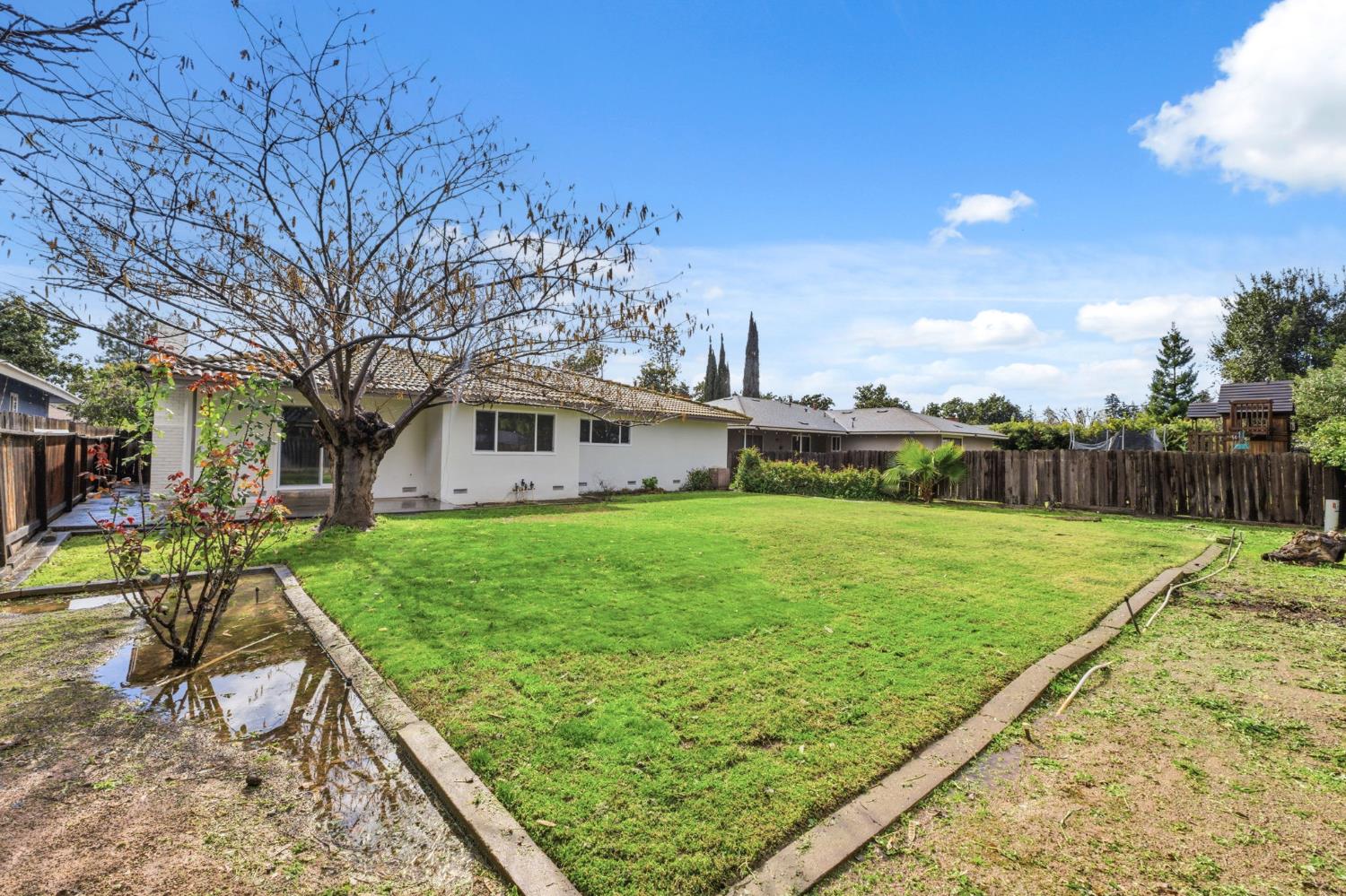 506 E Sample Ave, Fresno, CA 93710