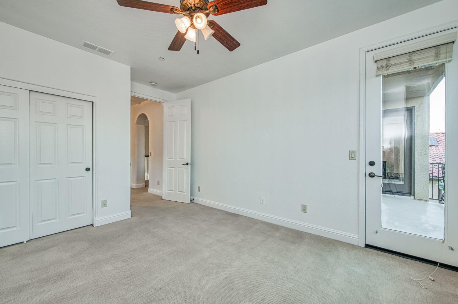 11384 N Via Montessori Dr, Fresno, CA 93730