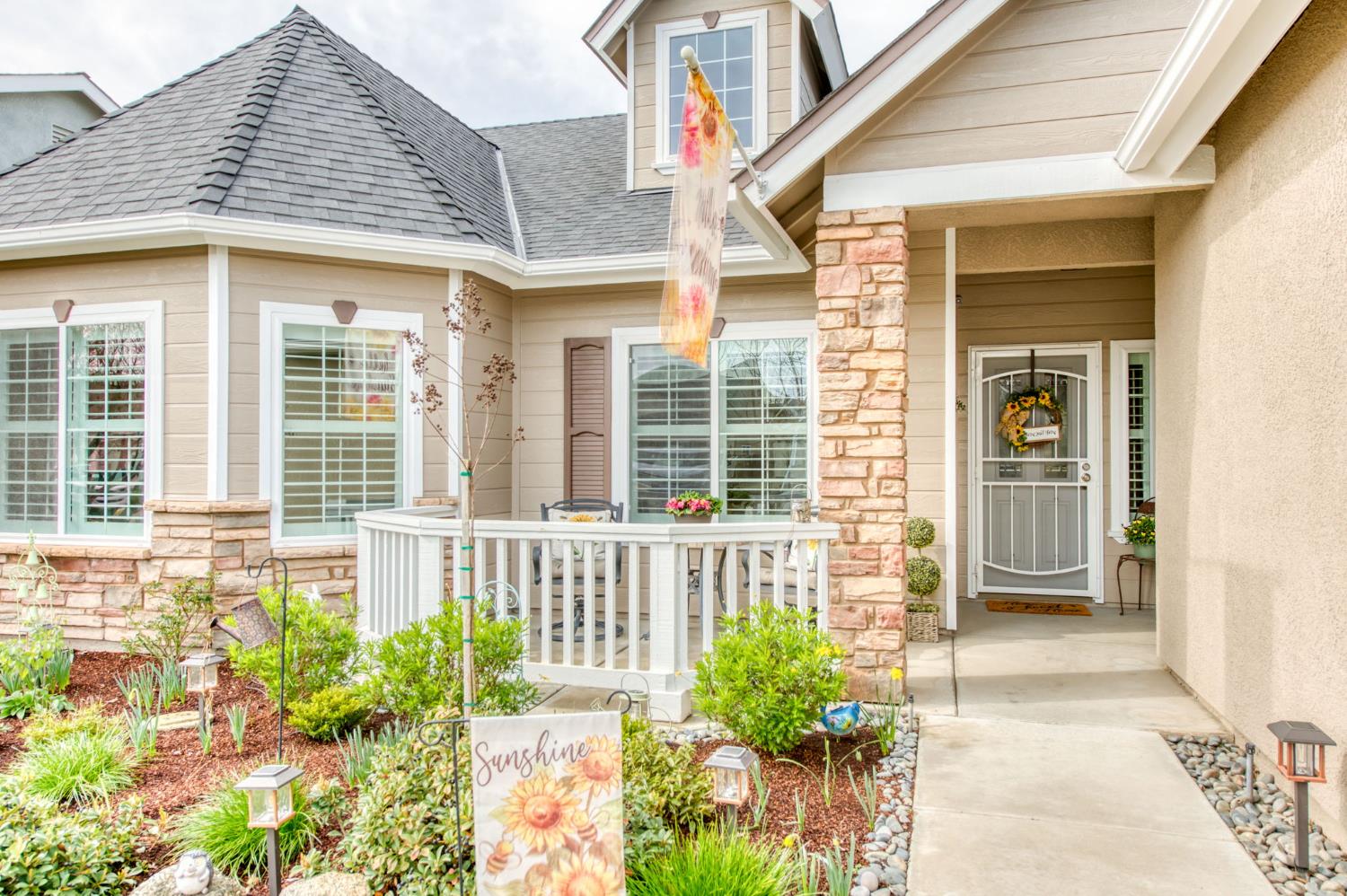 3165 N Arroyo Ave, Fresno, CA 93727