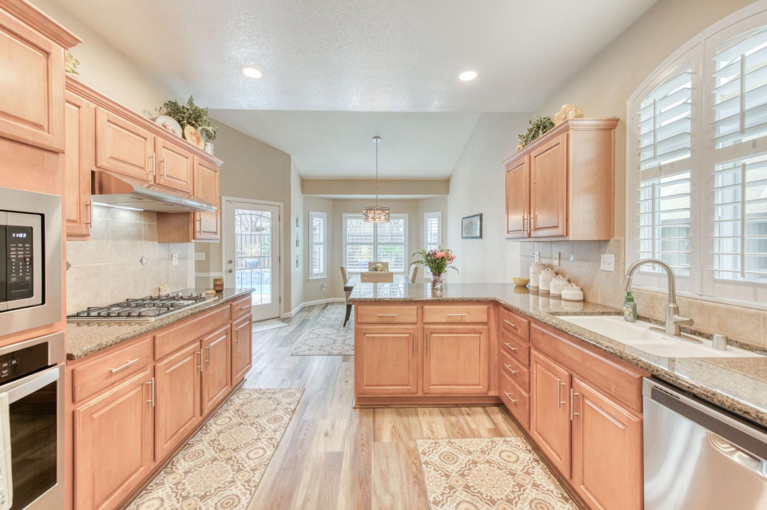 3165 N Arroyo Ave, Fresno, CA 93727