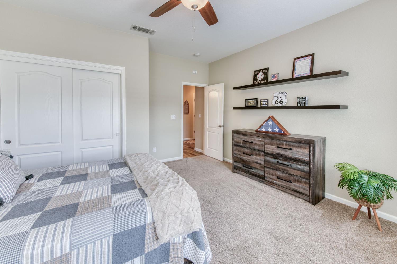 3165 N Arroyo Ave, Fresno, CA 93727