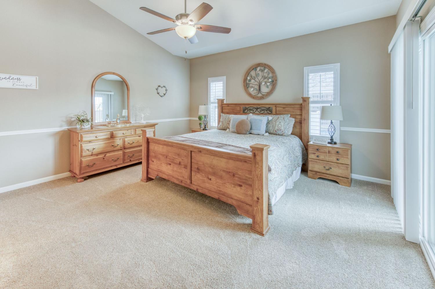 3165 N Arroyo Ave, Fresno, CA 93727