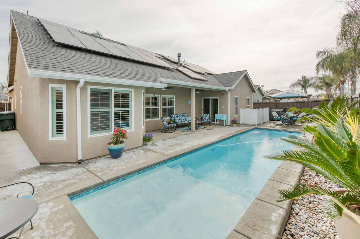 3165 N Arroyo Ave, Fresno, CA 93727