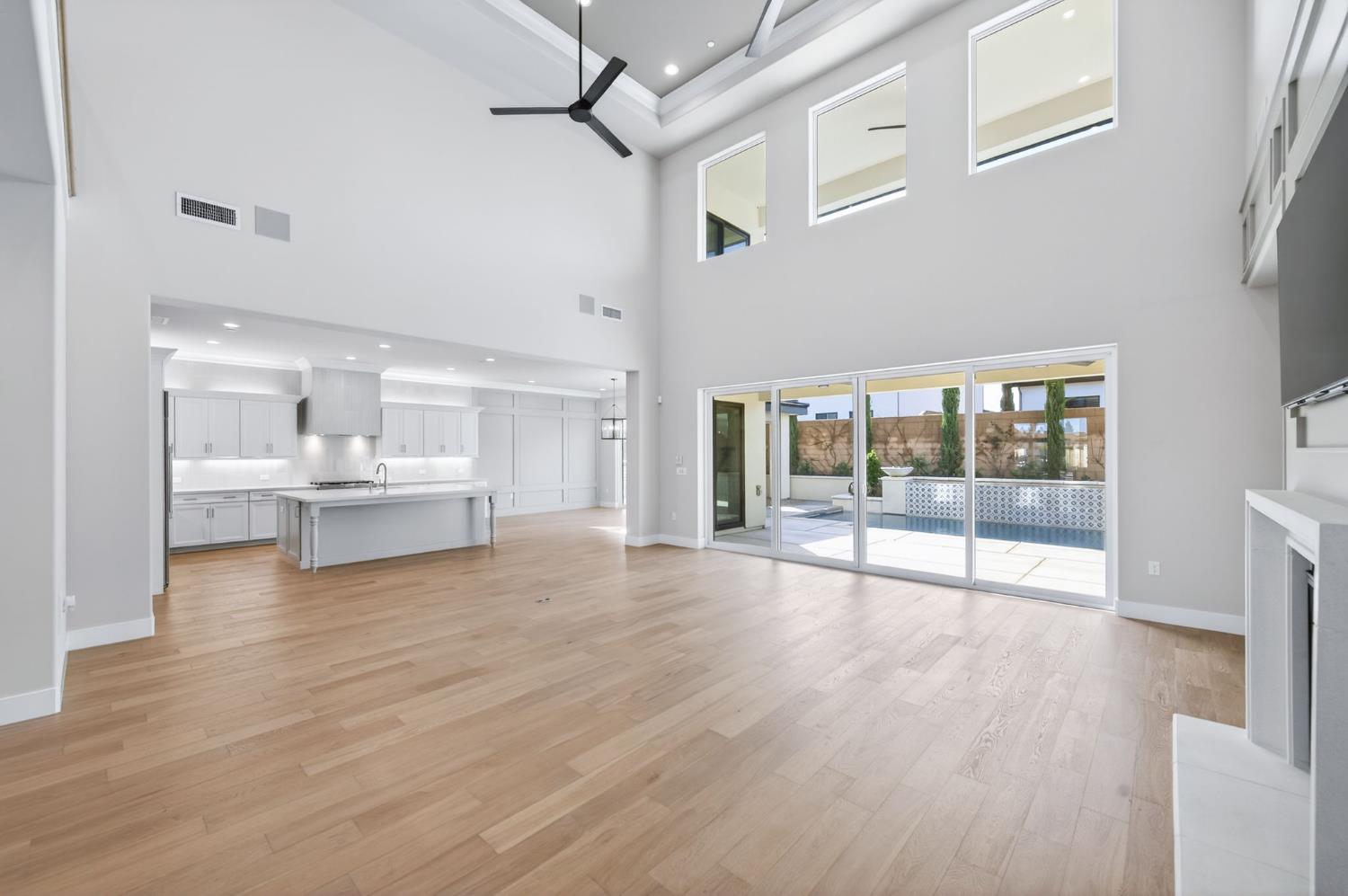 2345 E Putter Way, Fresno, CA 93730