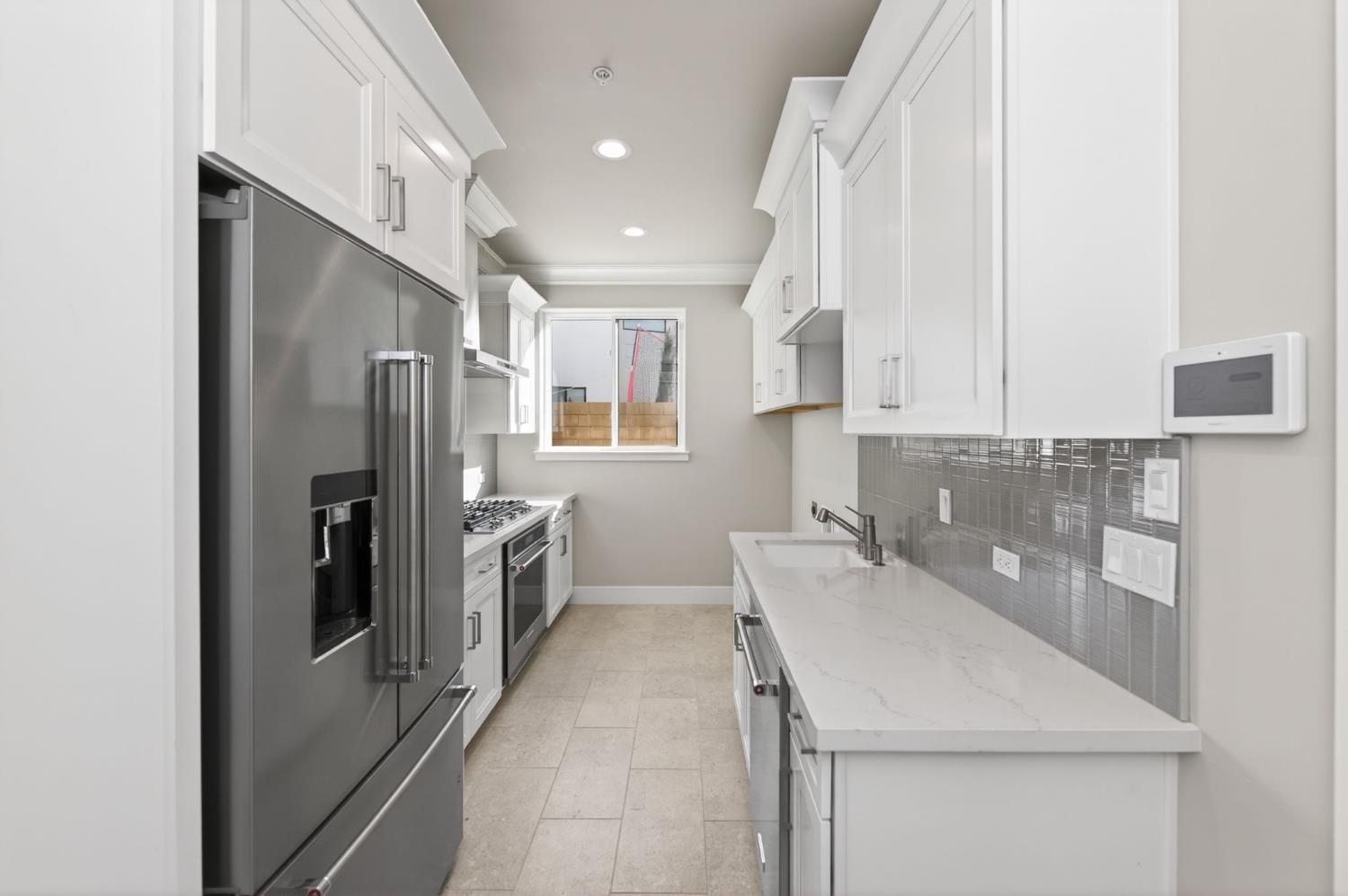 2345 E Putter Way, Fresno, CA 93730