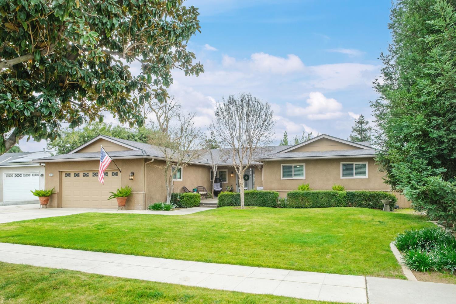 1637 W Los Altos Ave, Fresno, CA 93711