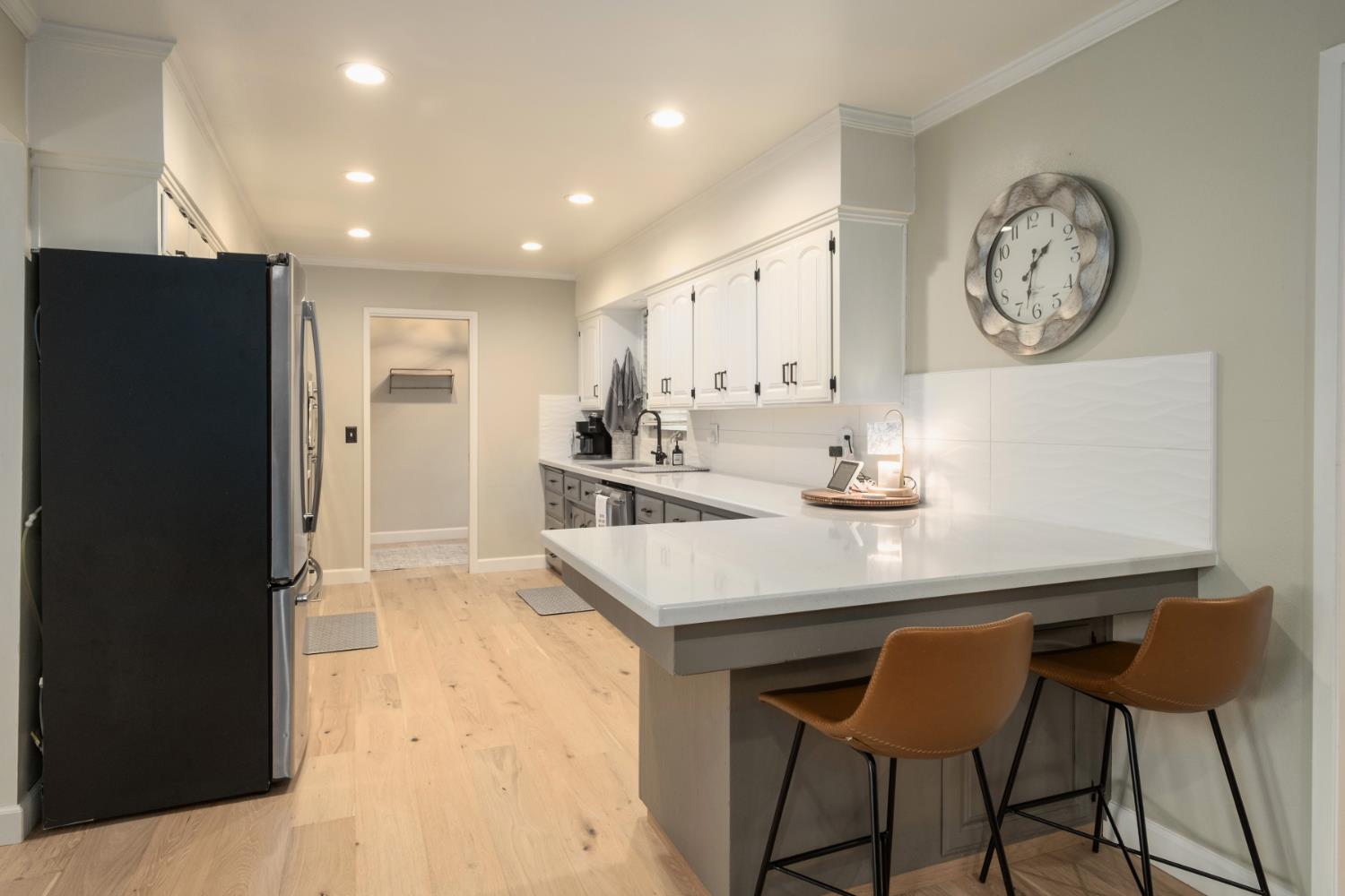 1637 W Los Altos Ave, Fresno, CA 93711