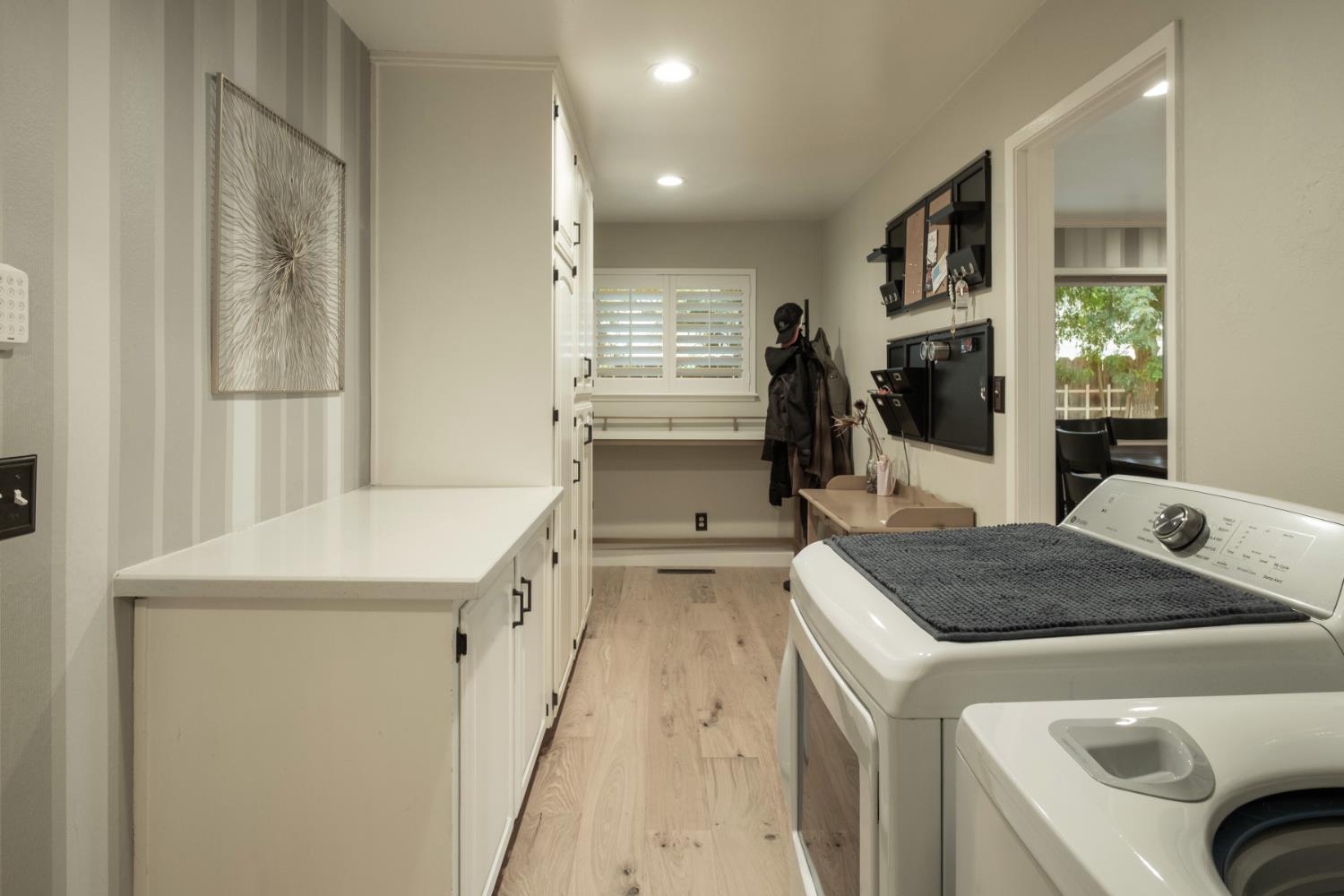 1637 W Los Altos Ave, Fresno, CA 93711