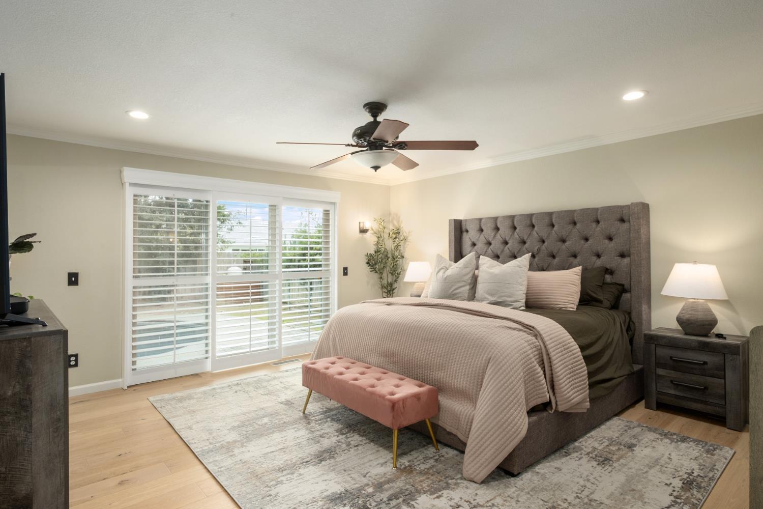 1637 W Los Altos Ave, Fresno, CA 93711