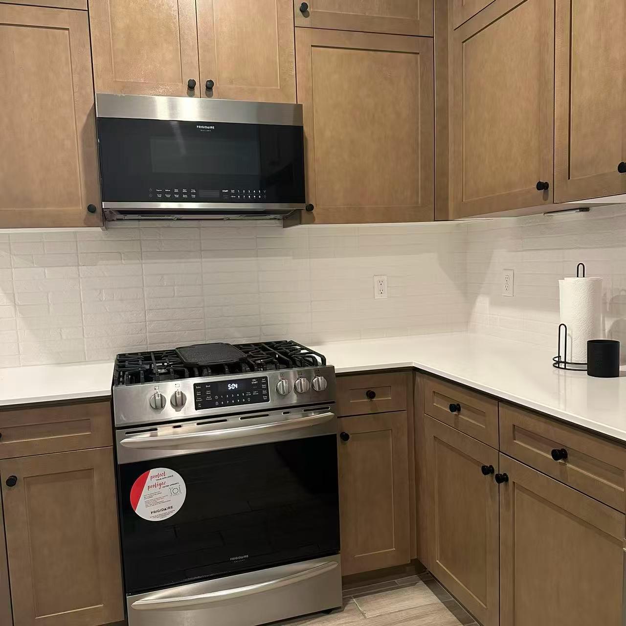 2732 E Teaberry Dr, Fresno, CA 93730