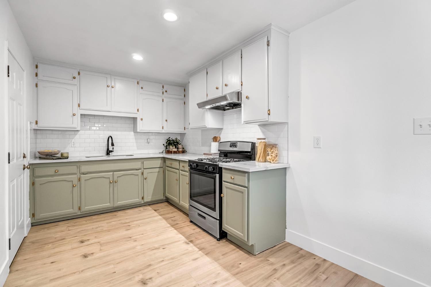 3685 W Cortland Ave, Fresno, CA 93722