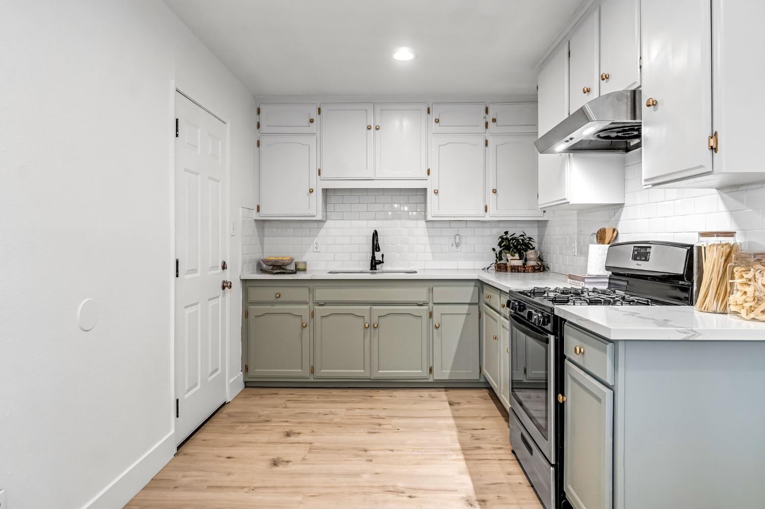 3685 W Cortland Ave, Fresno, CA 93722