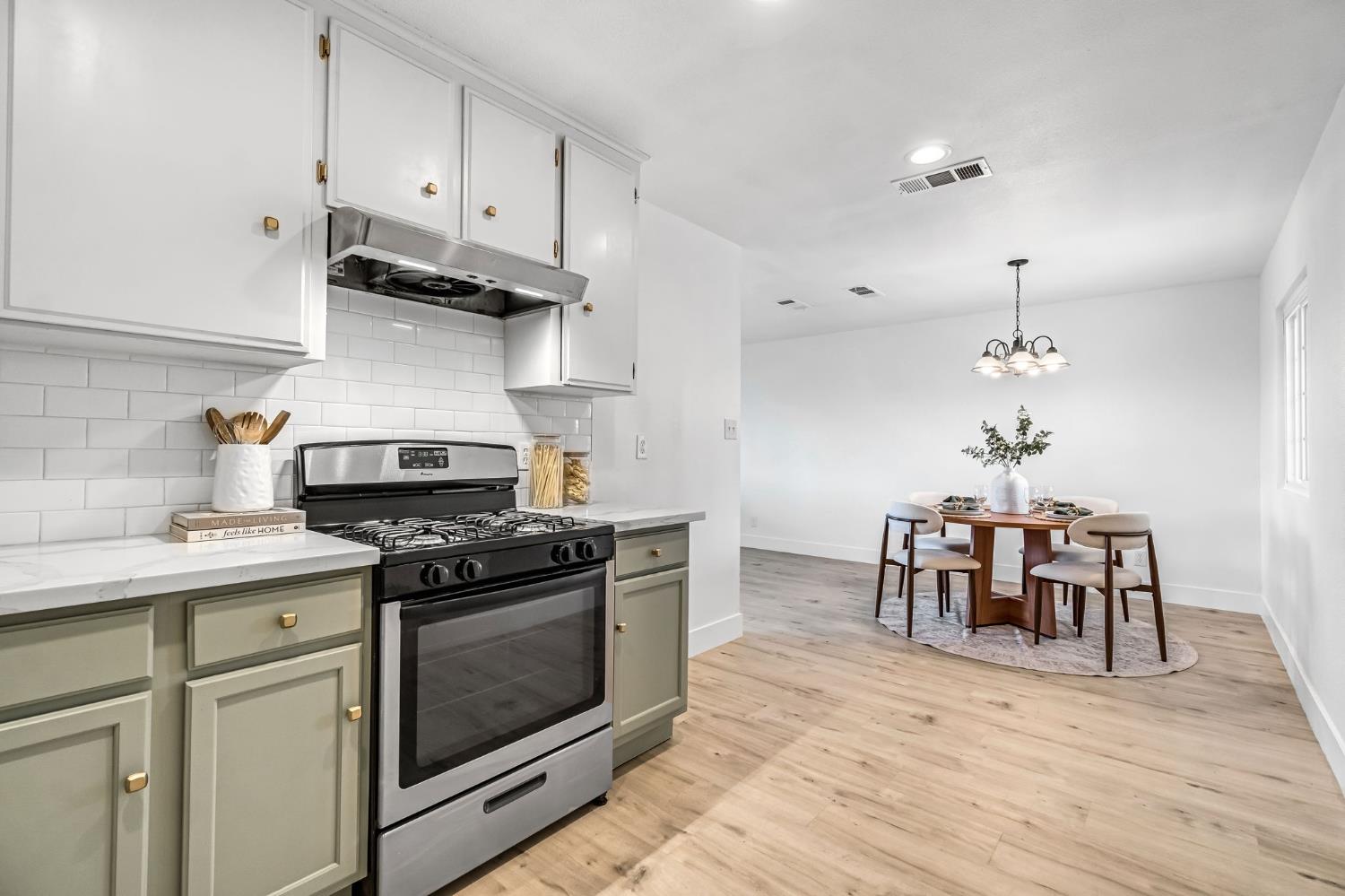 3685 W Cortland Ave, Fresno, CA 93722