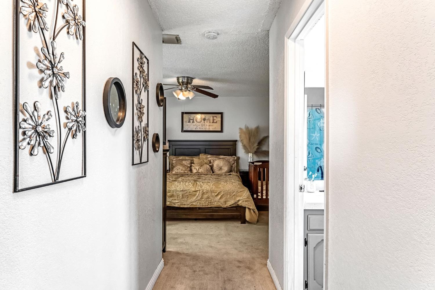 4883 E Geary St, Fresno, CA 93725