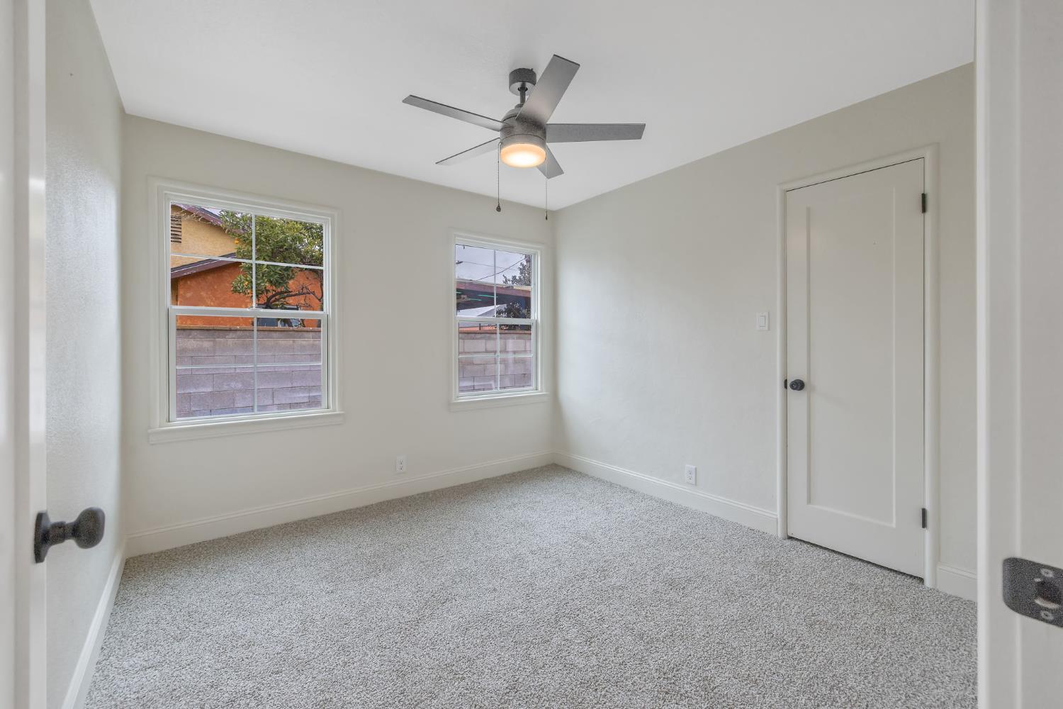 5009 E Clay Ave, Fresno, CA 93727