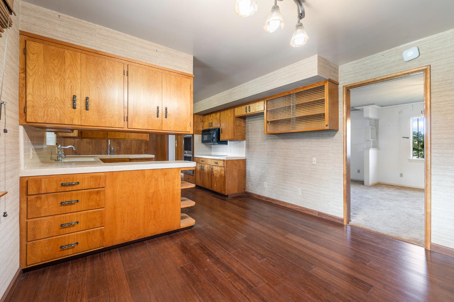 4948 E Townsend Ave, Fresno, CA 93727