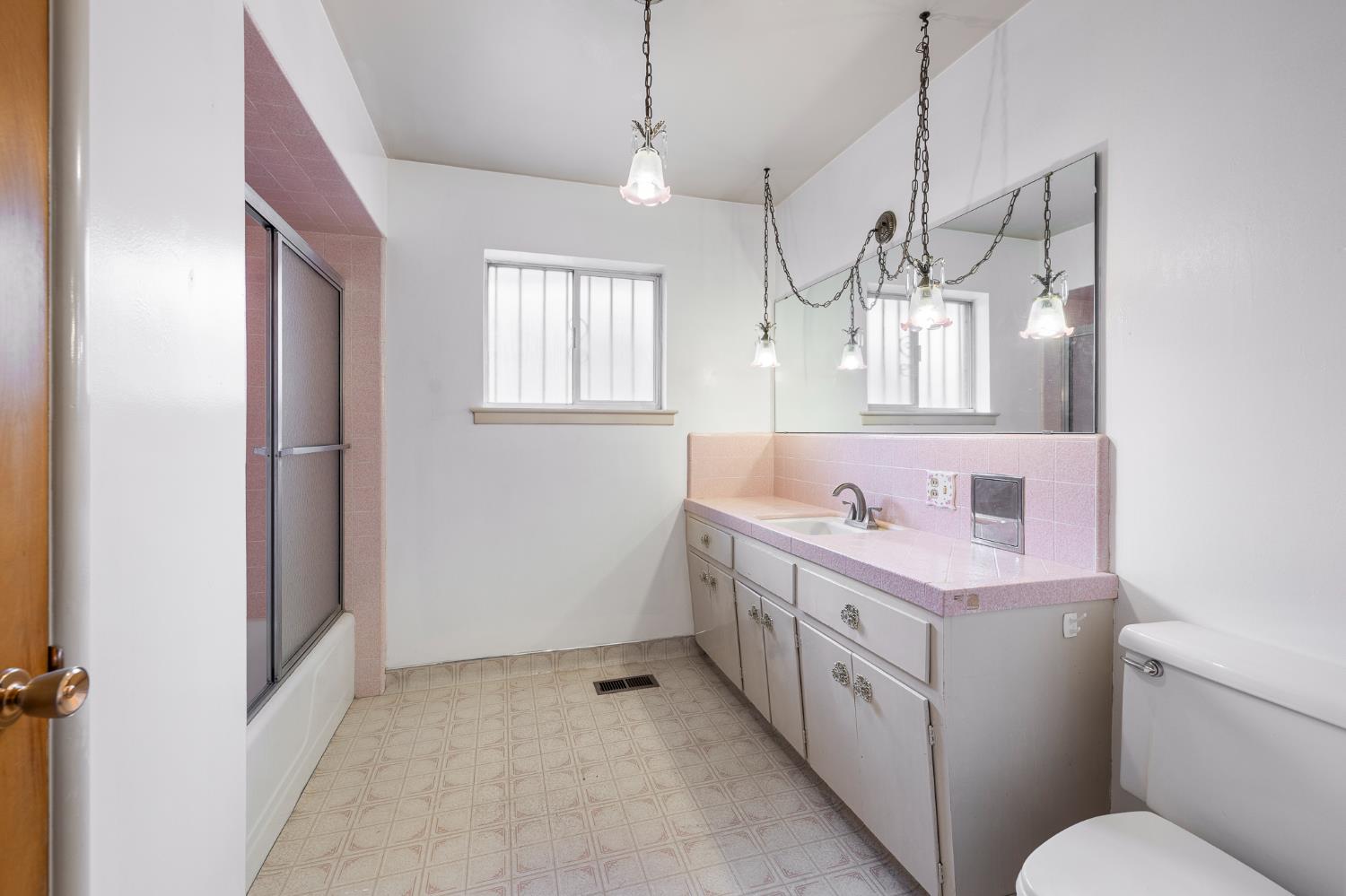 4948 E Townsend Ave, Fresno, CA 93727