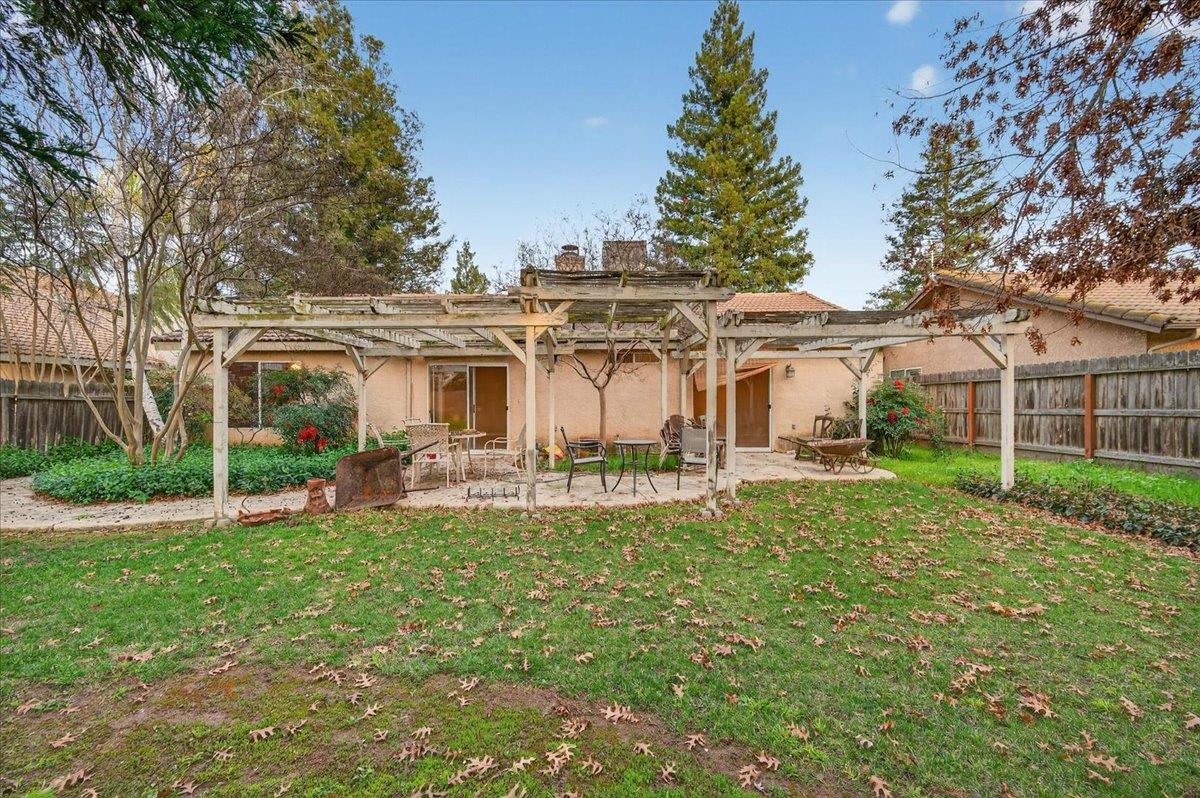 6353 N Brix, Fresno, CA 93722