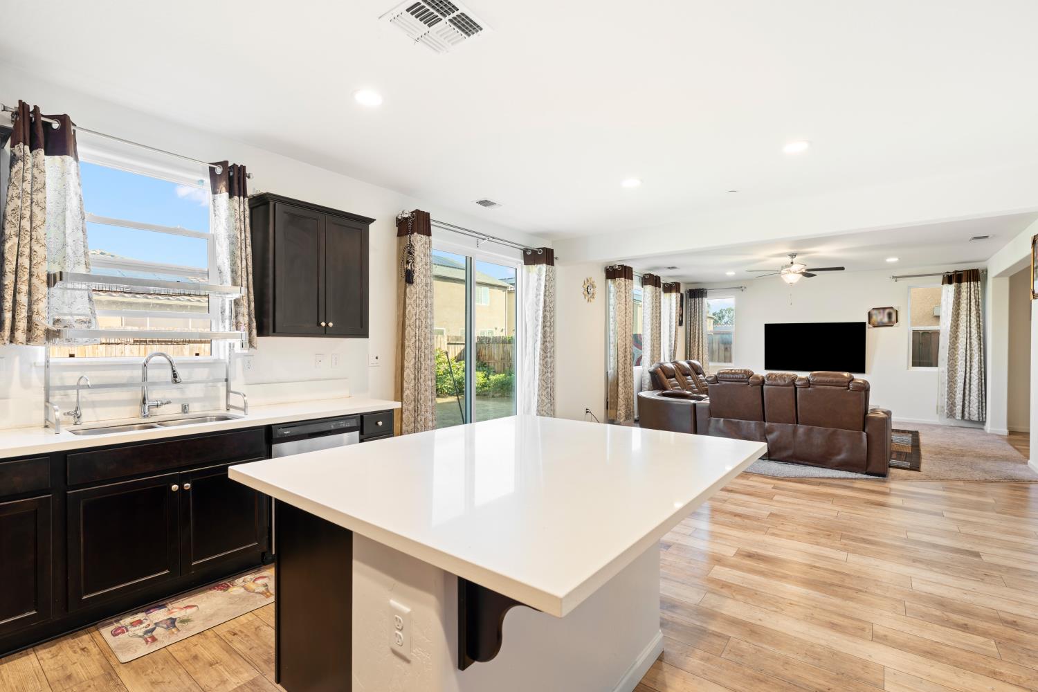 6660 E Yale Ave, Fresno, CA 93727