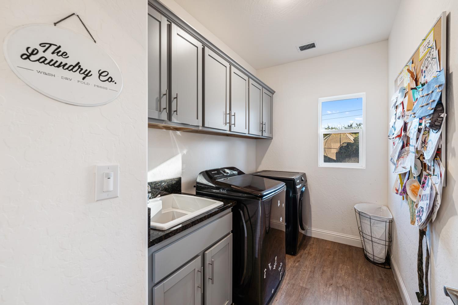 4473 W Langden Dr, Fresno, CA 93722