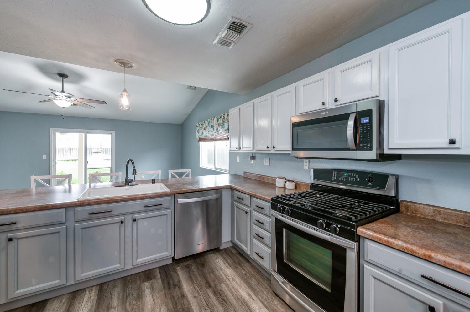 3422 N Gregory Ave, Fresno, CA 93722