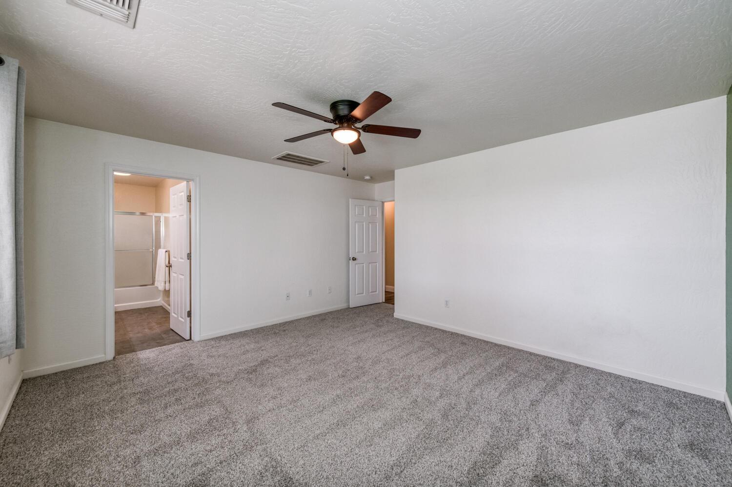 3422 N Gregory Ave, Fresno, CA 93722