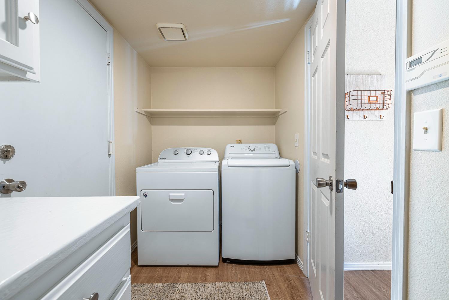 805 E Buckhill Rd, Fresno, CA 93720