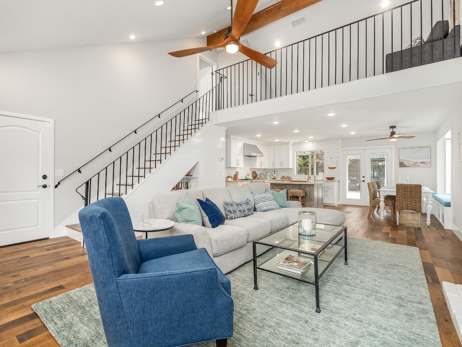 9560 N Barton Ave, Fresno, CA 93720