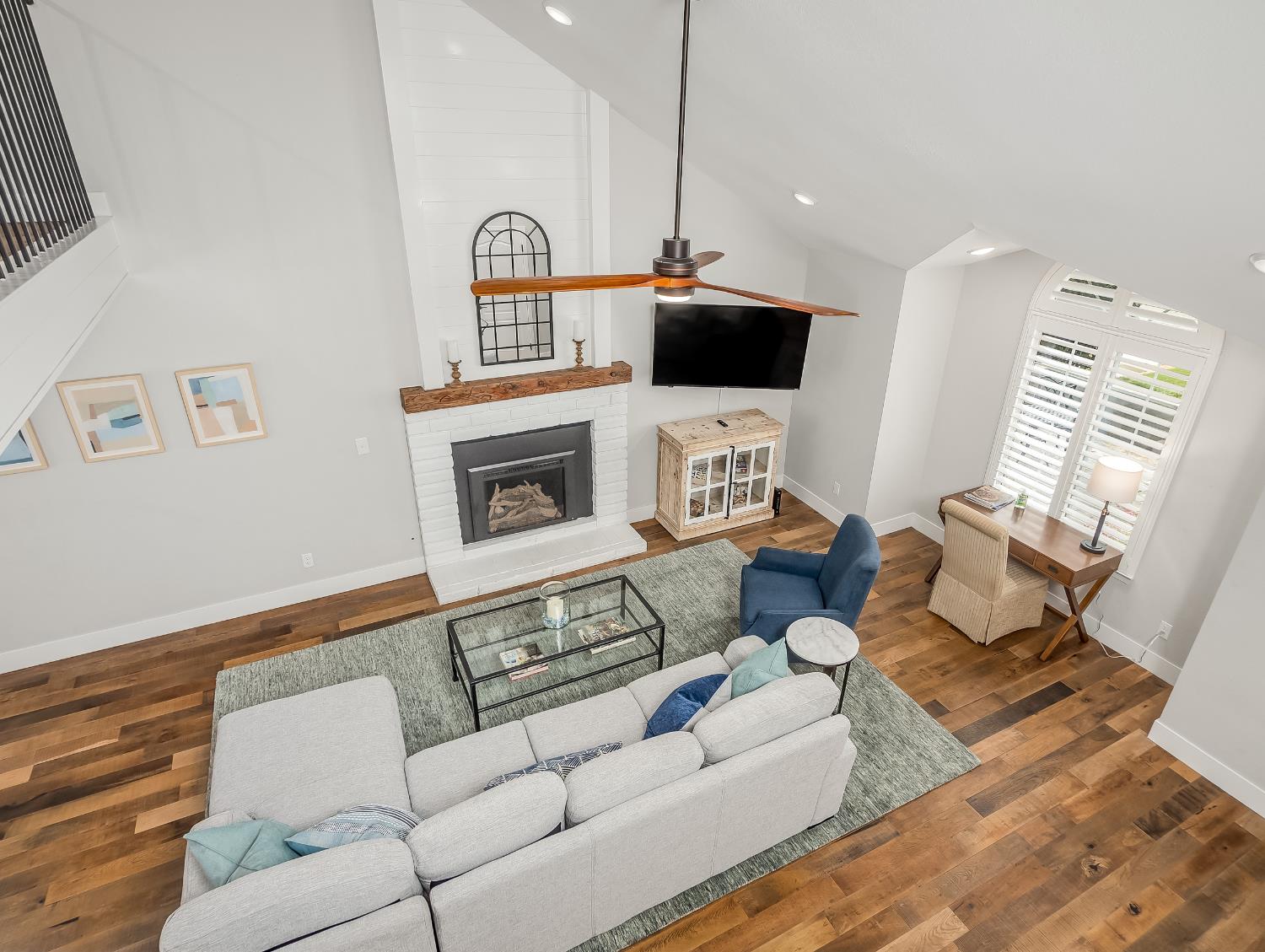 9560 N Barton Ave, Fresno, CA 93720