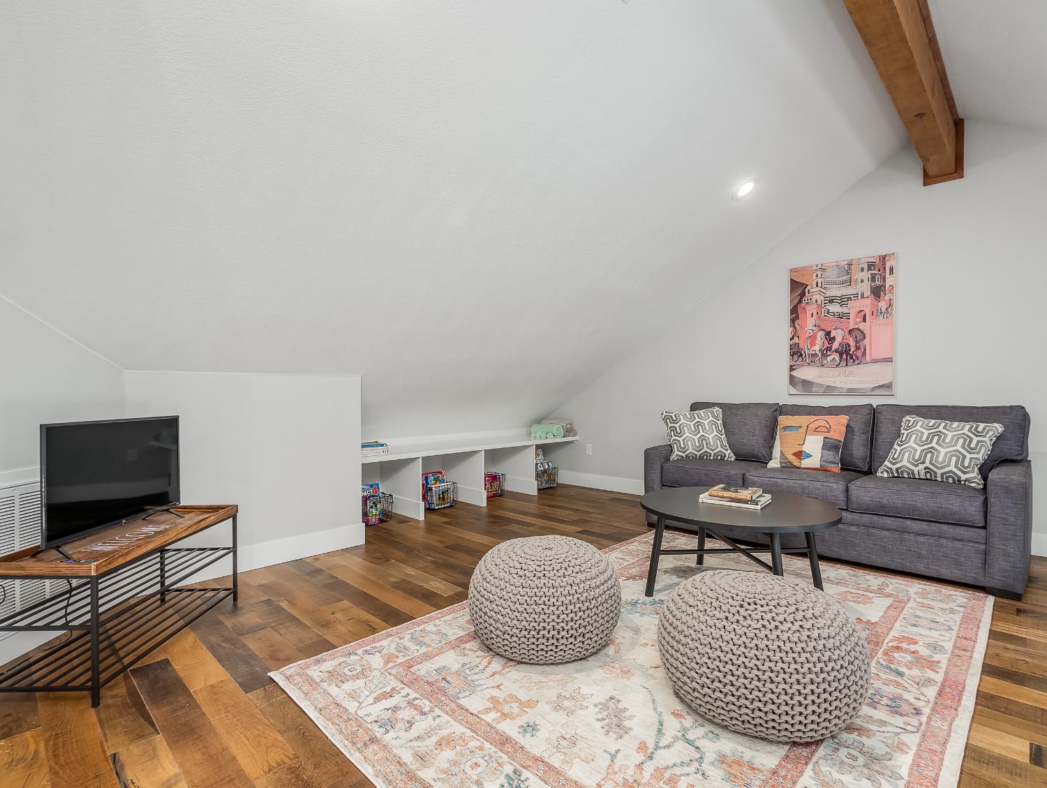 9560 N Barton Ave, Fresno, CA 93720