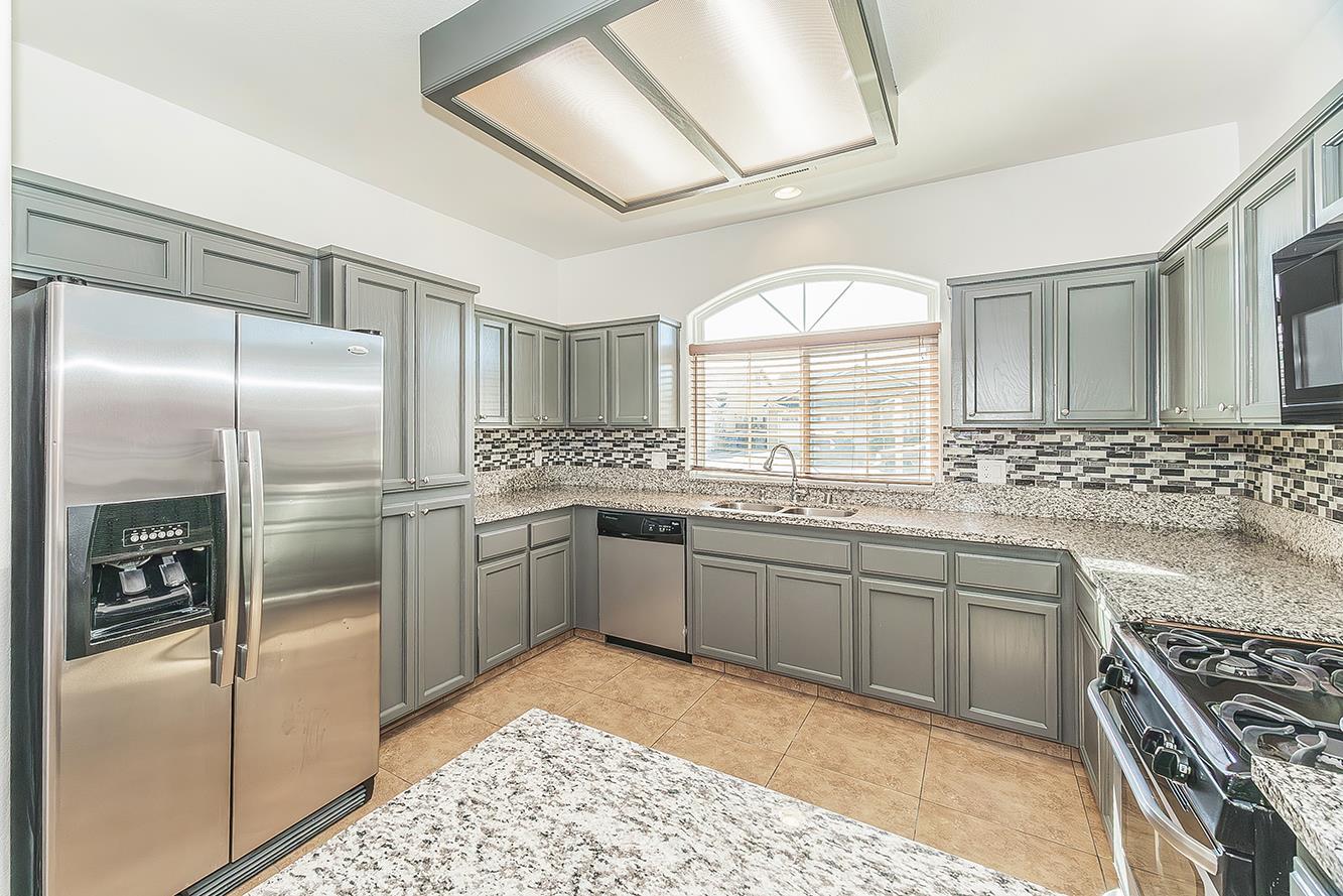 3770 W Princeton Ave, Fresno, CA 93722