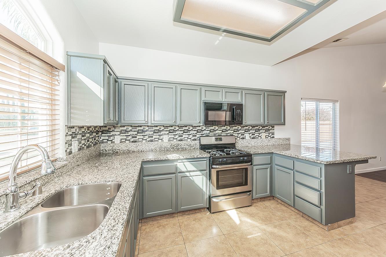 3770 W Princeton Ave, Fresno, CA 93722