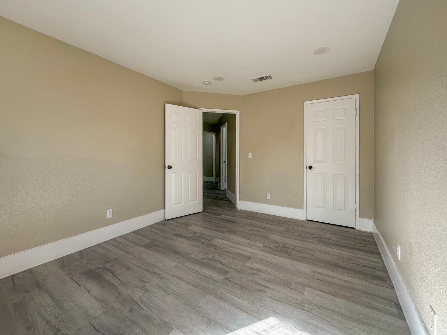 5691 W Santa Ana Ave, Fresno, CA 93722