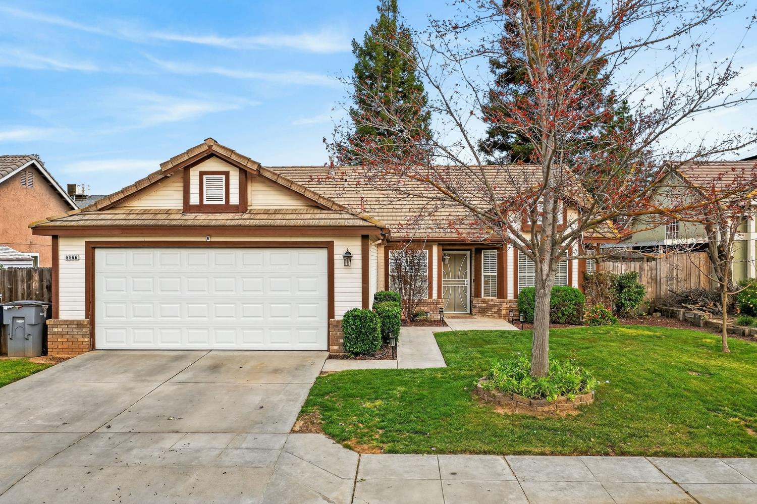 6566 N Western Ave, Fresno, CA 93722