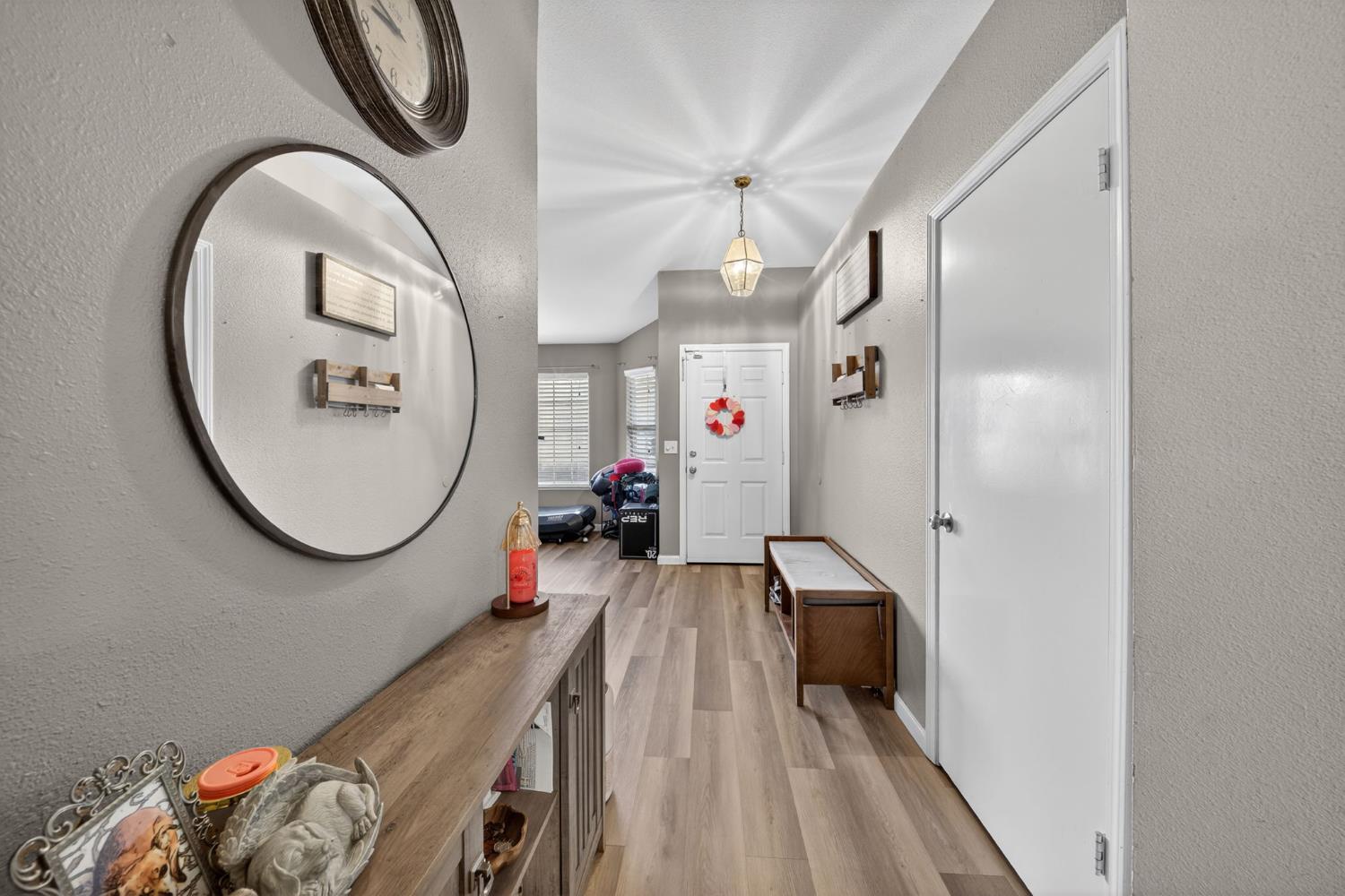 6566 N Western Ave, Fresno, CA 93722