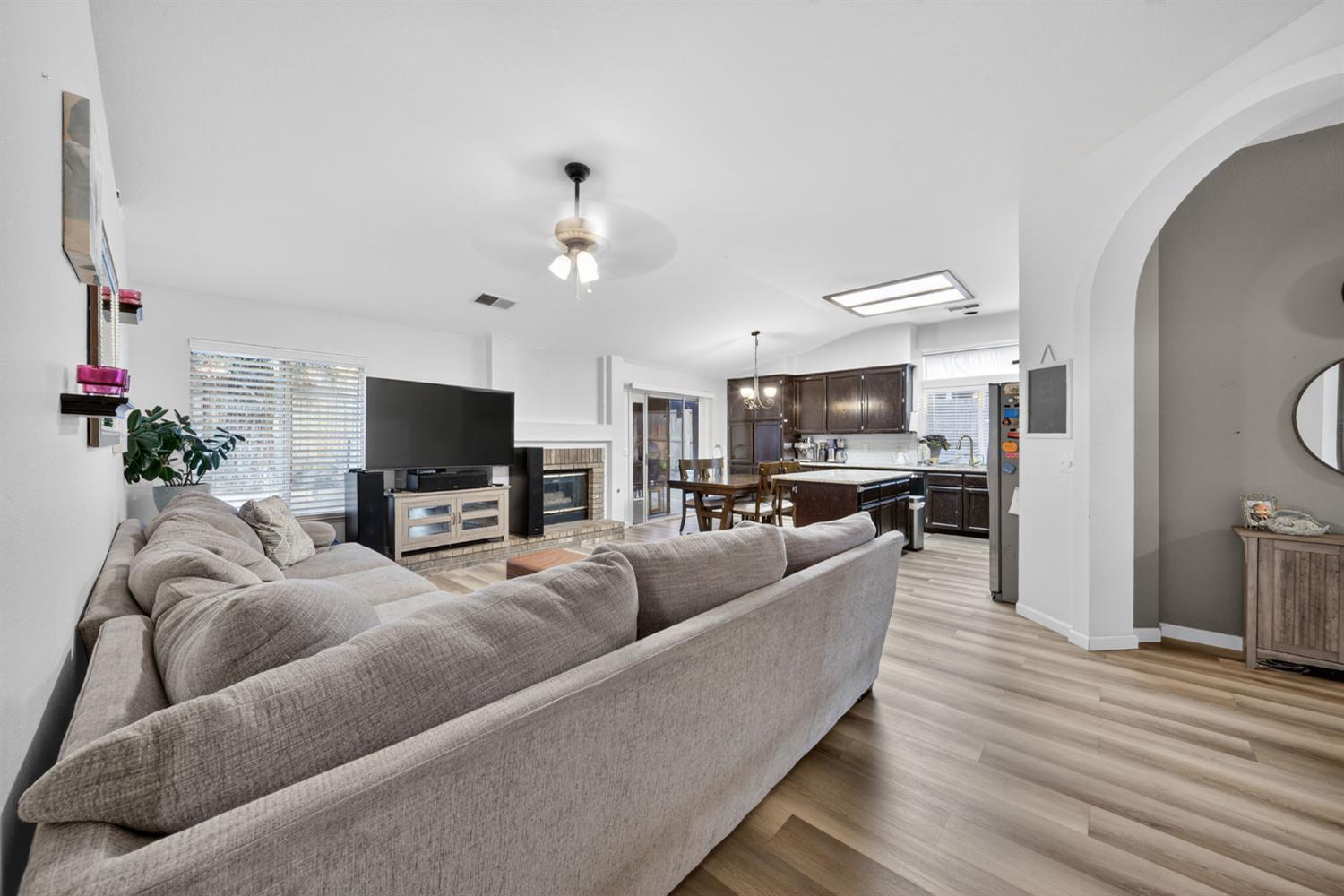 6566 N Western Ave, Fresno, CA 93722