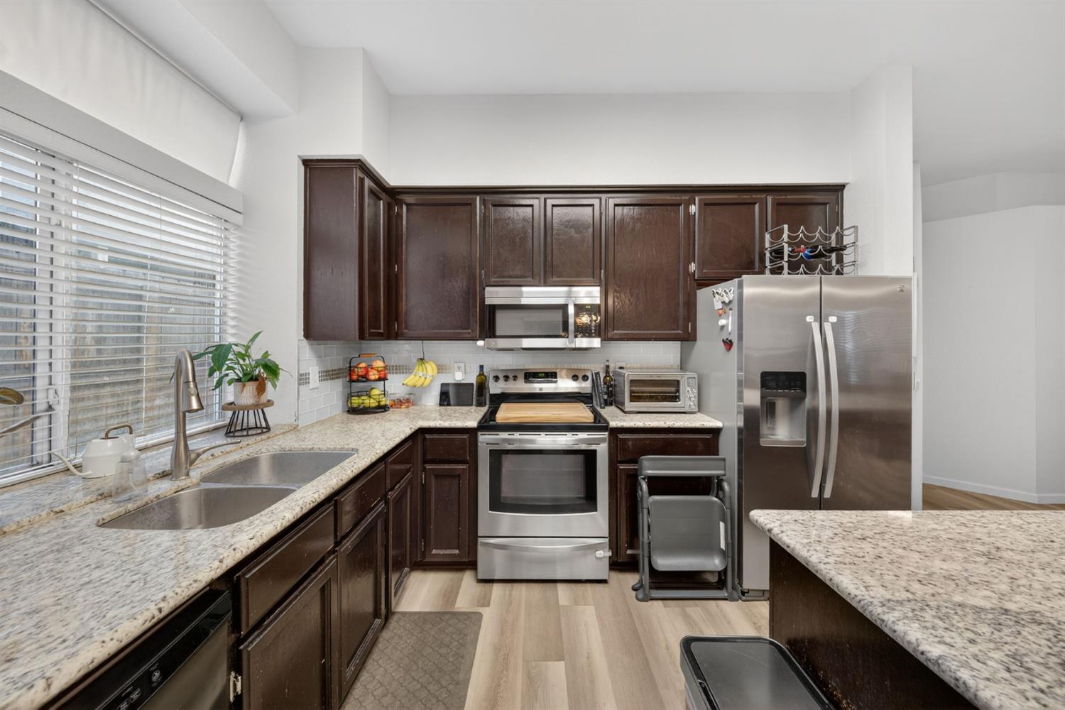 6566 N Western Ave, Fresno, CA 93722