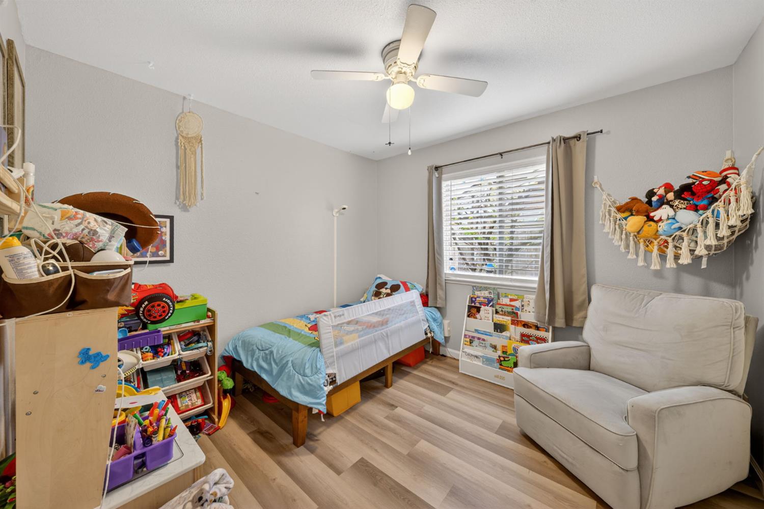 6566 N Western Ave, Fresno, CA 93722