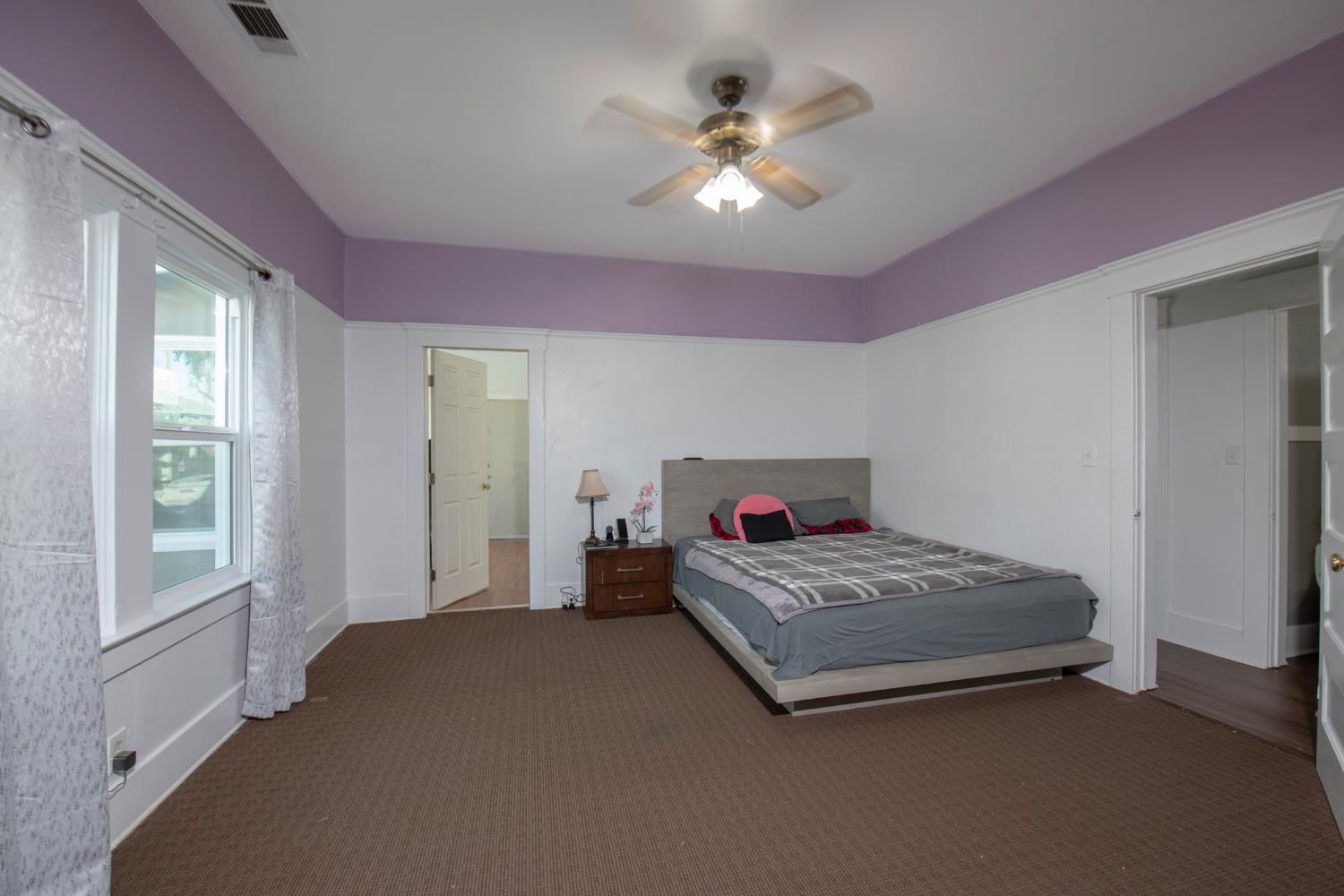 720 N Poplar Ave, Fresno, CA 93728