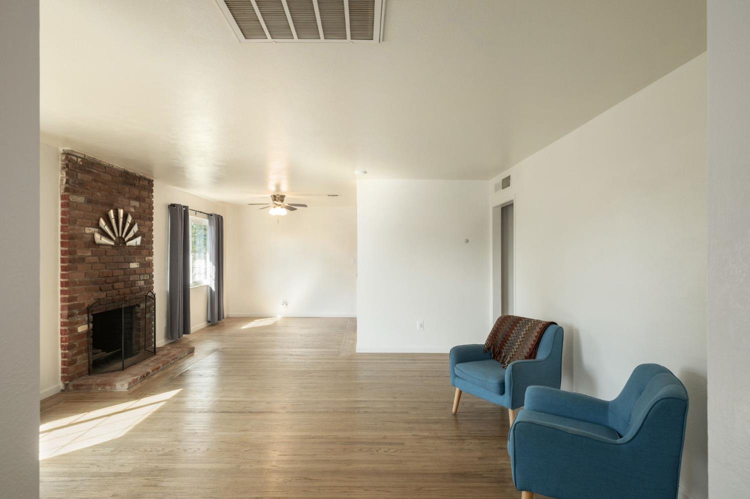 3905 E Cortland Ave, Fresno, CA 93726