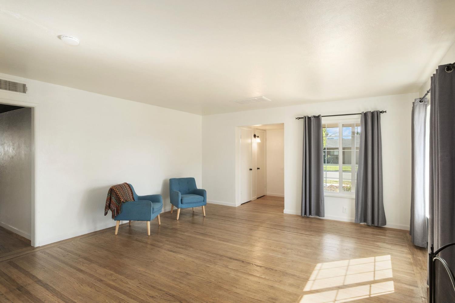 3905 E Cortland Ave, Fresno, CA 93726