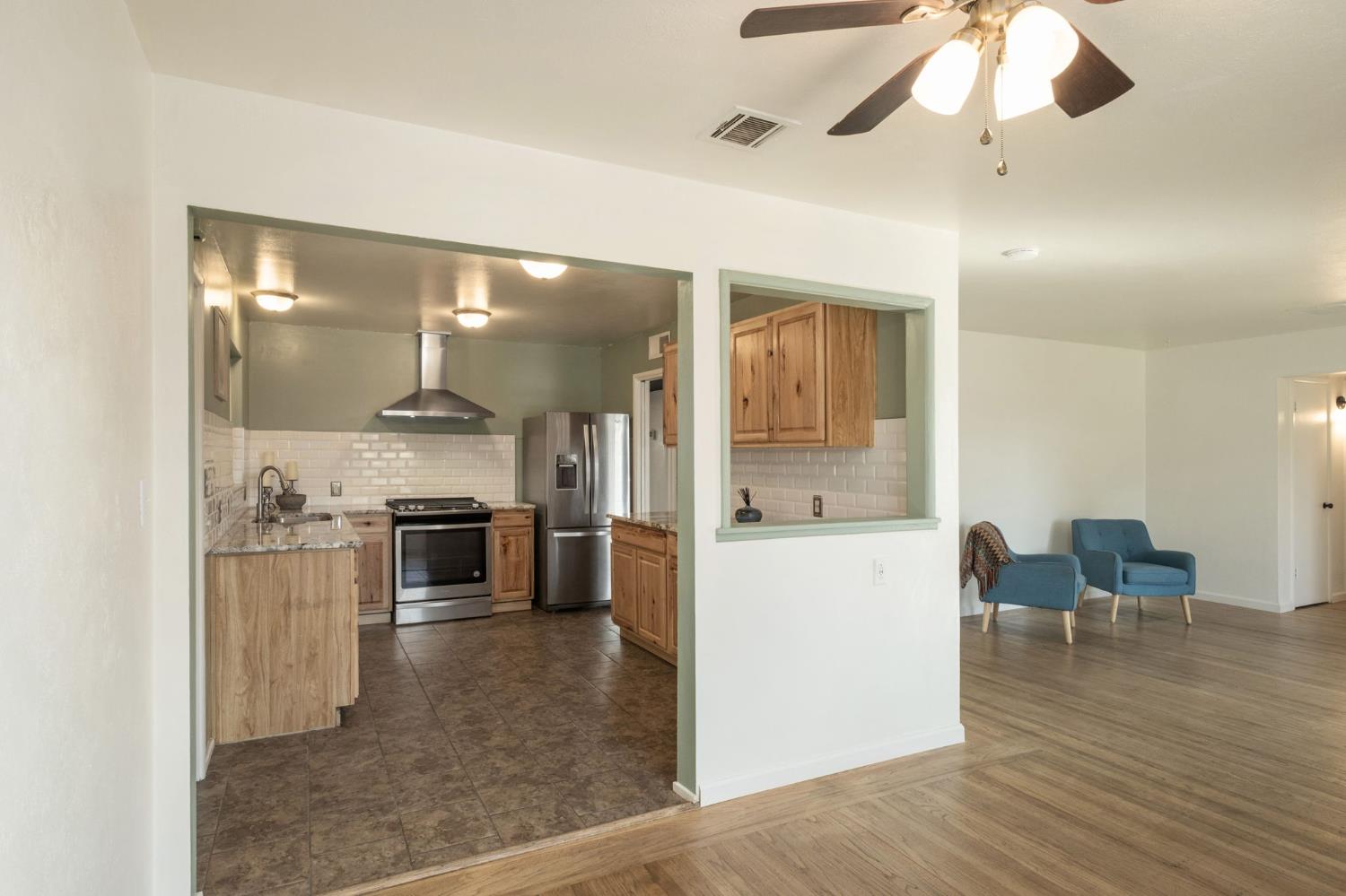 3905 E Cortland Ave, Fresno, CA 93726