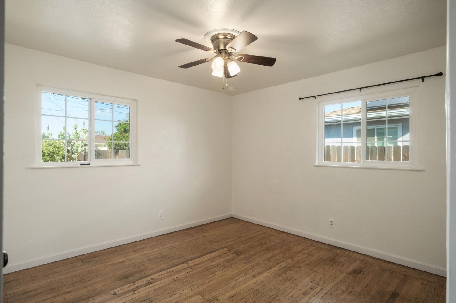 3905 E Cortland Ave, Fresno, CA 93726