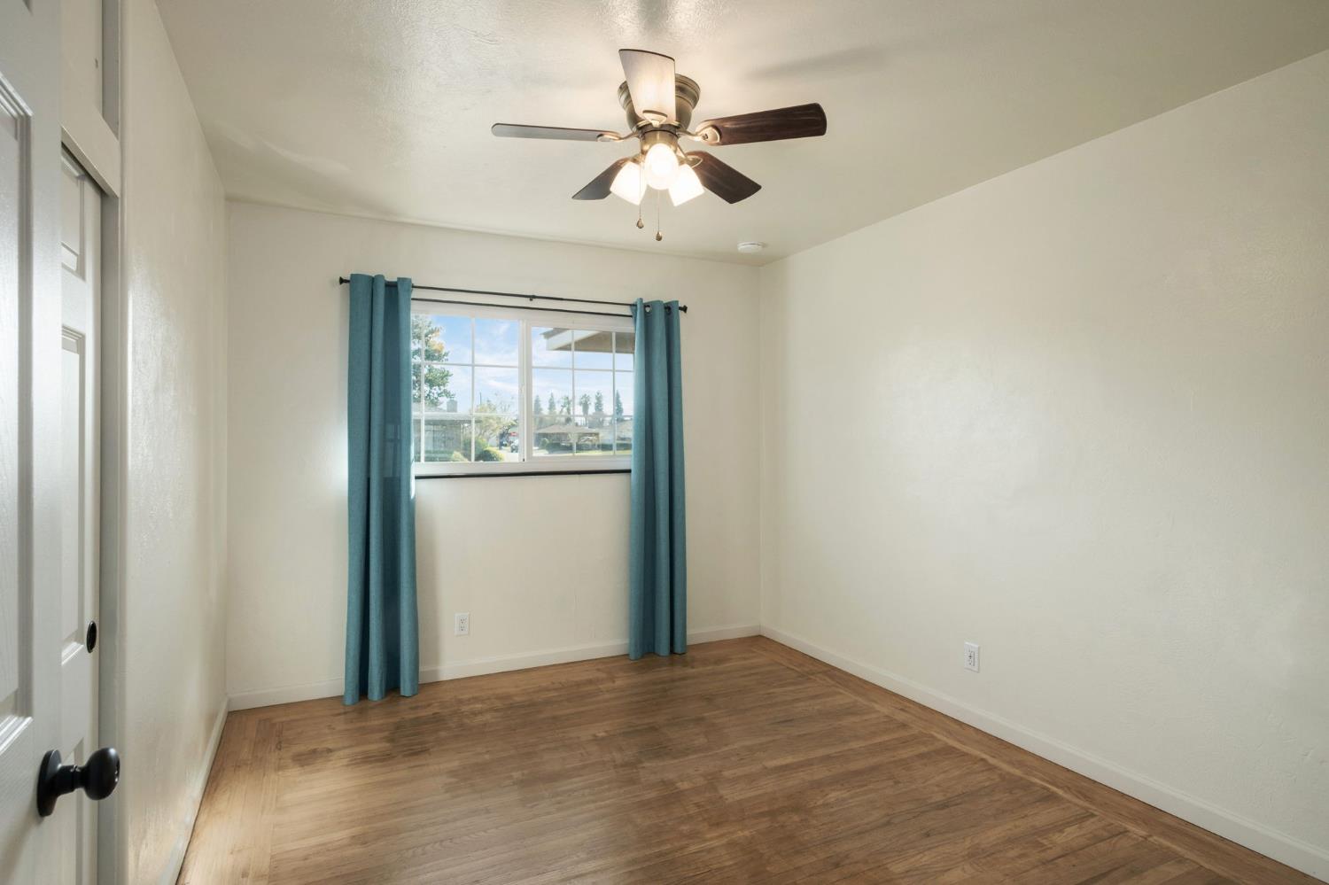 3905 E Cortland Ave, Fresno, CA 93726